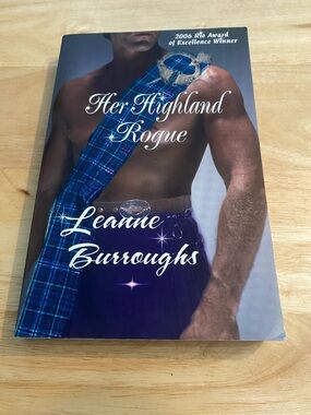 Her Highland Rogue by Leanne Burroughs Paperback Book